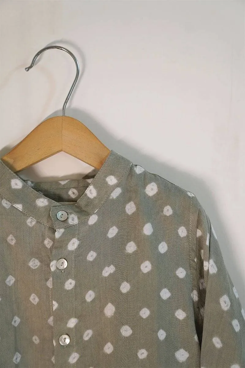 Barefoot Boy' Unisex Relaxed Fit Chinese Collar Bandhani Shirt In Grey