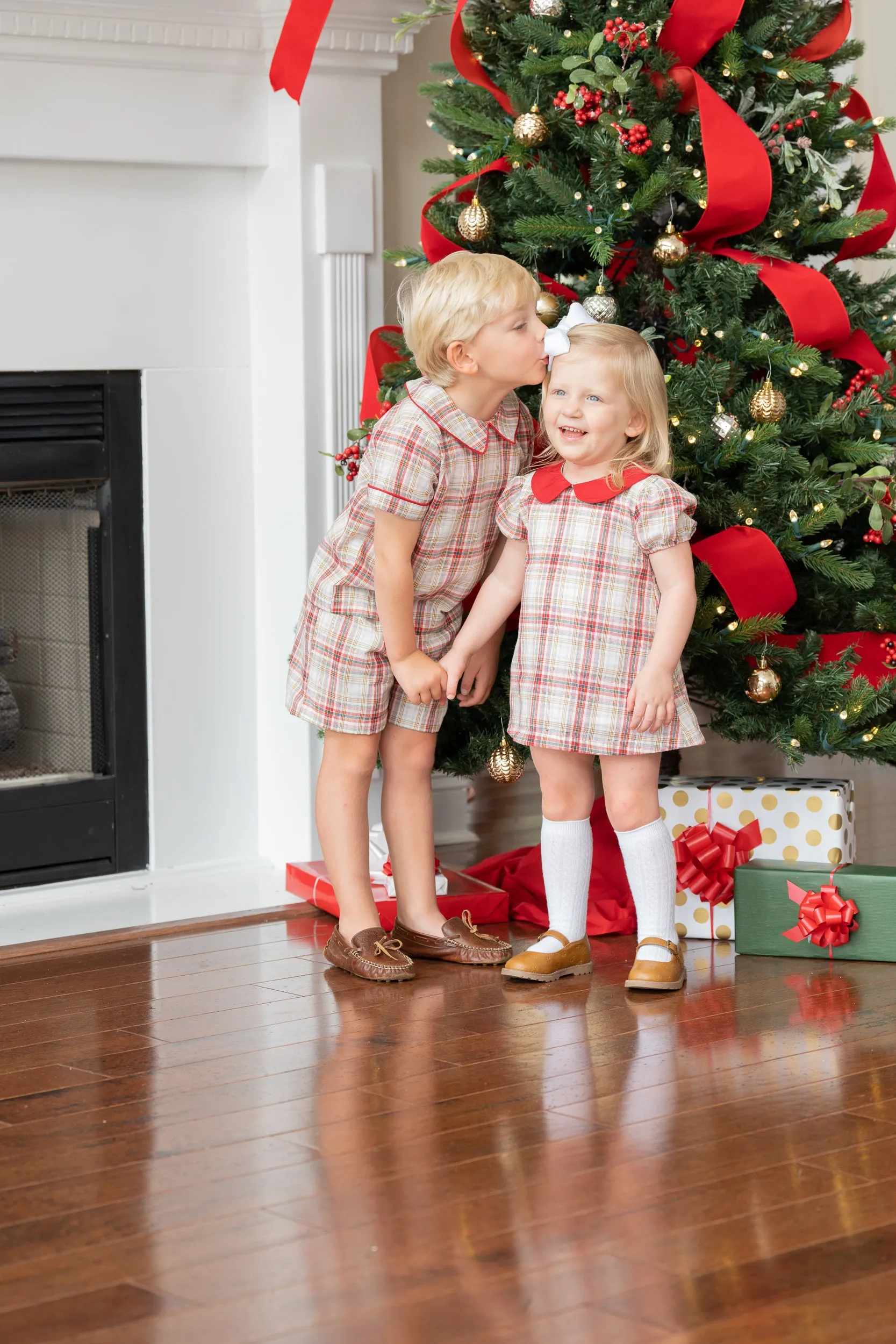 David Festive Plaid Short Set